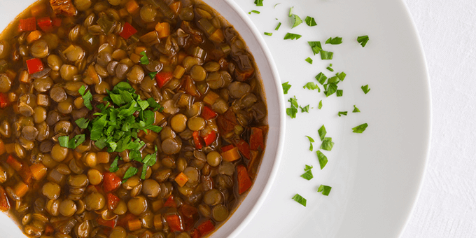 REȚETA SĂNĂTOASĂ Supa de linte sau supa de fasole verde, care e mai sănătoasă