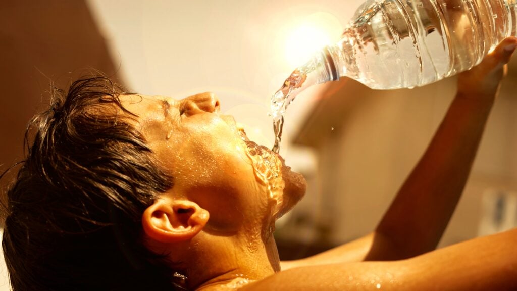 10 leacuri naturale împotriva insolației