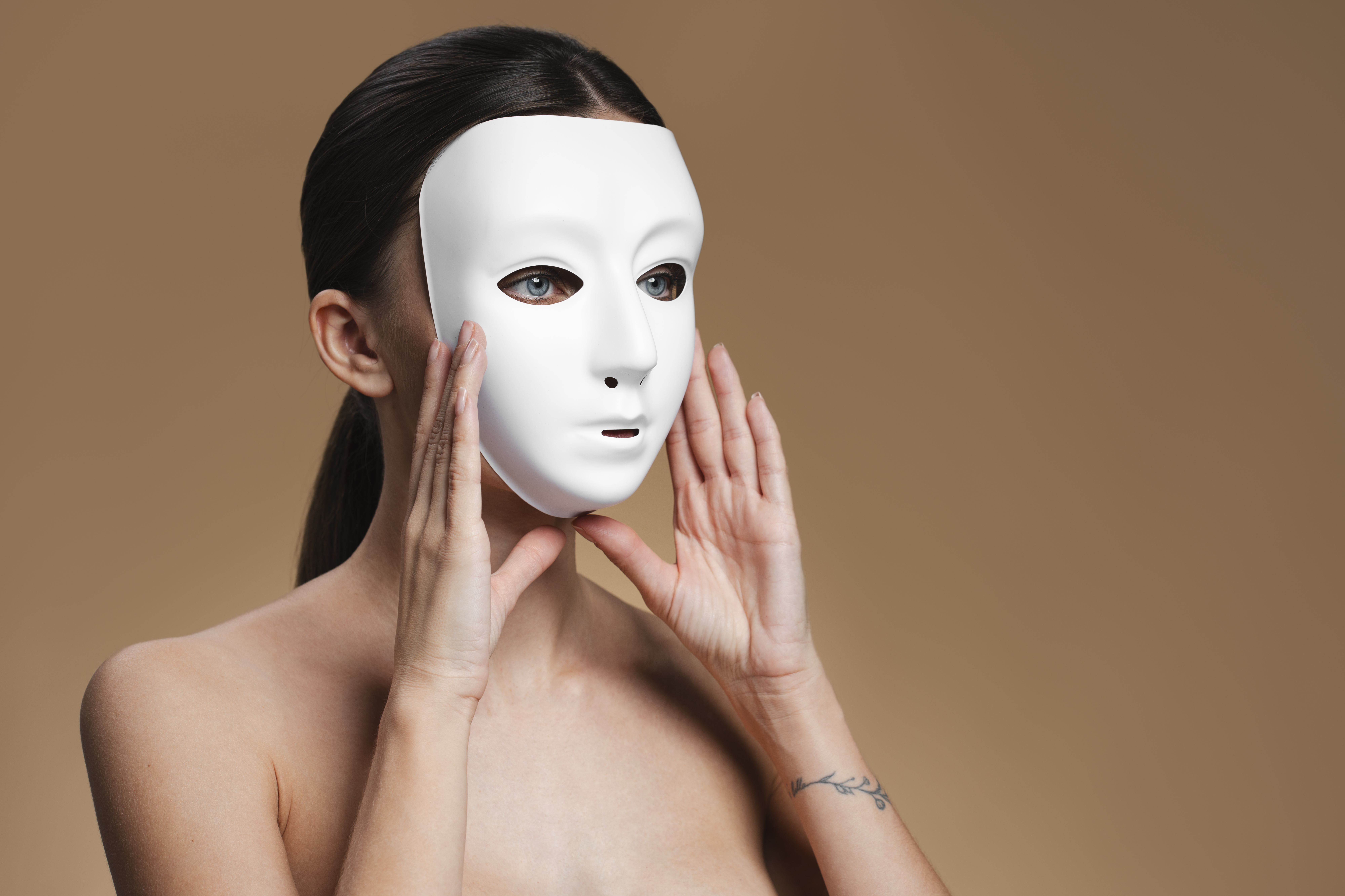 Renunțarea la măști