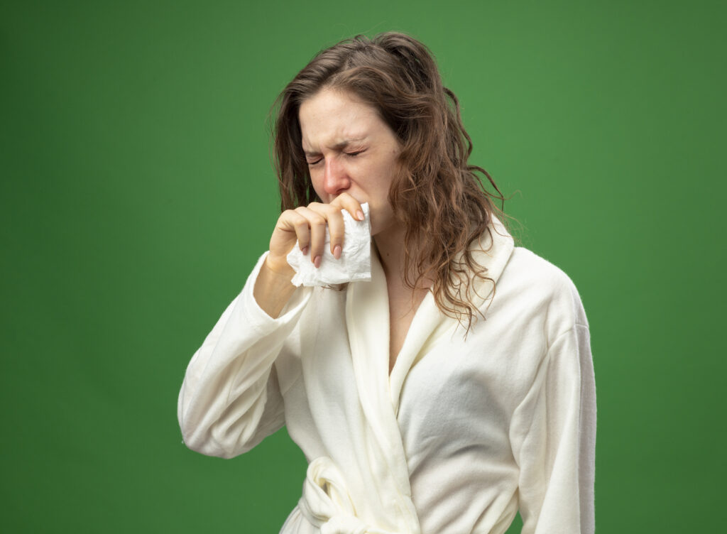 5 leacuri naturale care pot ameliora tusea provocată de gripă sau viroze