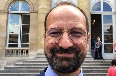 Cum se acordă concediile medicale în Franța. Relatarea unui medic român care profesează în Hexagon